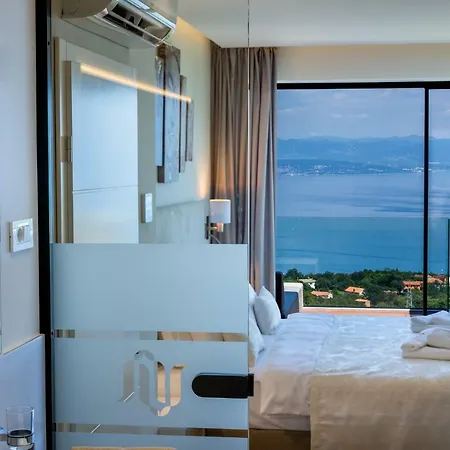 Villa Altavista - Seaview & Relax With Heated Pool & Minigolf *