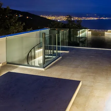 Altavista - Seaview & Relax With Heated Pool & Minigolf Villa