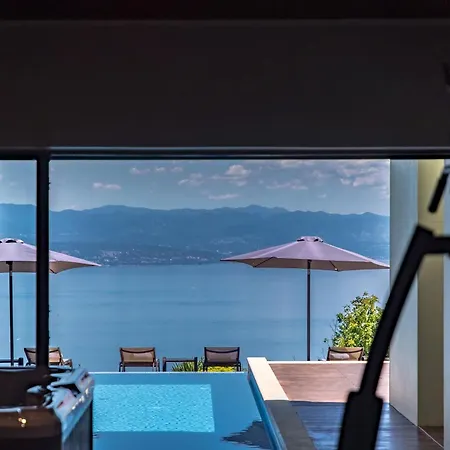 Vila Altavista - Seaview & Relax With Heated Pool & Minigolf Opatija