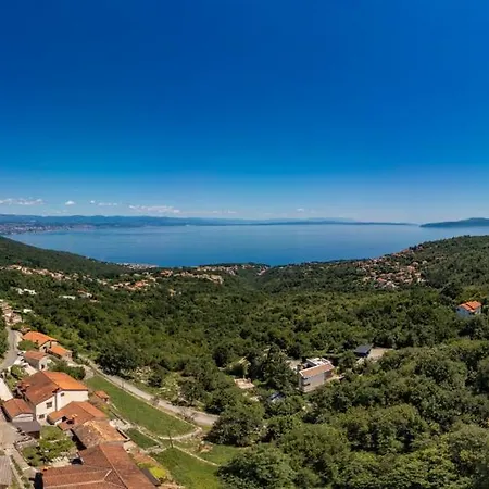 Altavista - Seaview & Relax With Heated Pool & Minigolf