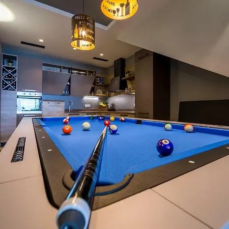 Vila Altavista - Seaview & Relax With Heated Pool & Minigolf *
